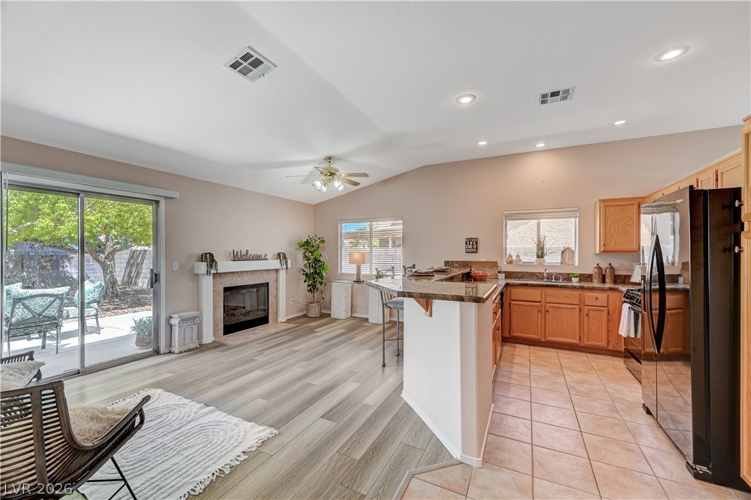 Photo 10 of 40, 4404 Sophia Way