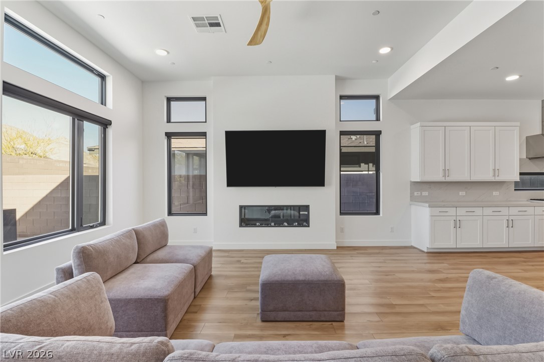 Photo 29 of 60, 477 Highview Ridge Avenue