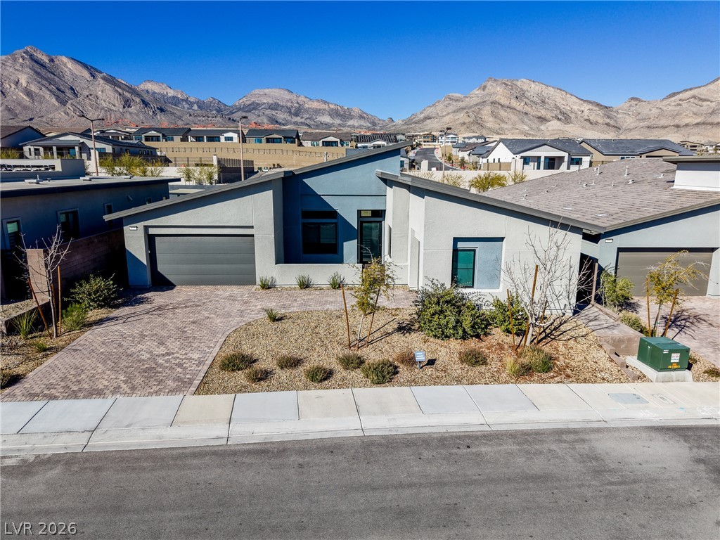 Photo 4 of 477 Highview Ridge Avenue