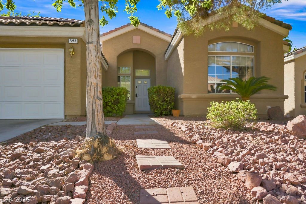 Photo 20 of 41, 2257 Black Pine Drive