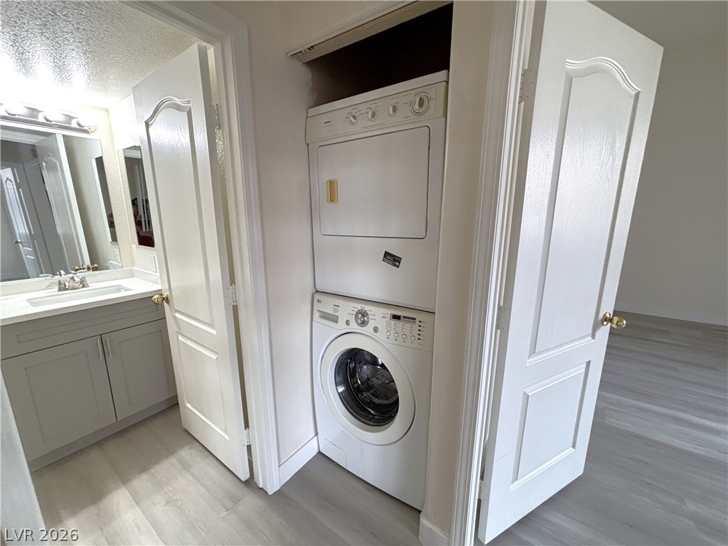 Photo 34 of 48, 5125 W Reno Avenue #2107