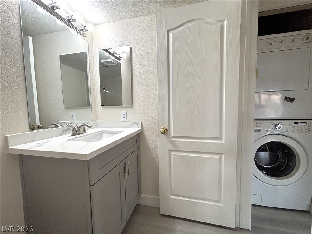 Photo 33 of 48, 5125 W Reno Avenue #2107