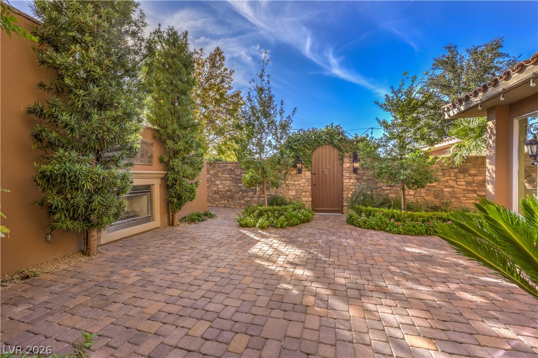 Photo 3 of 16 Anthem Pointe Court