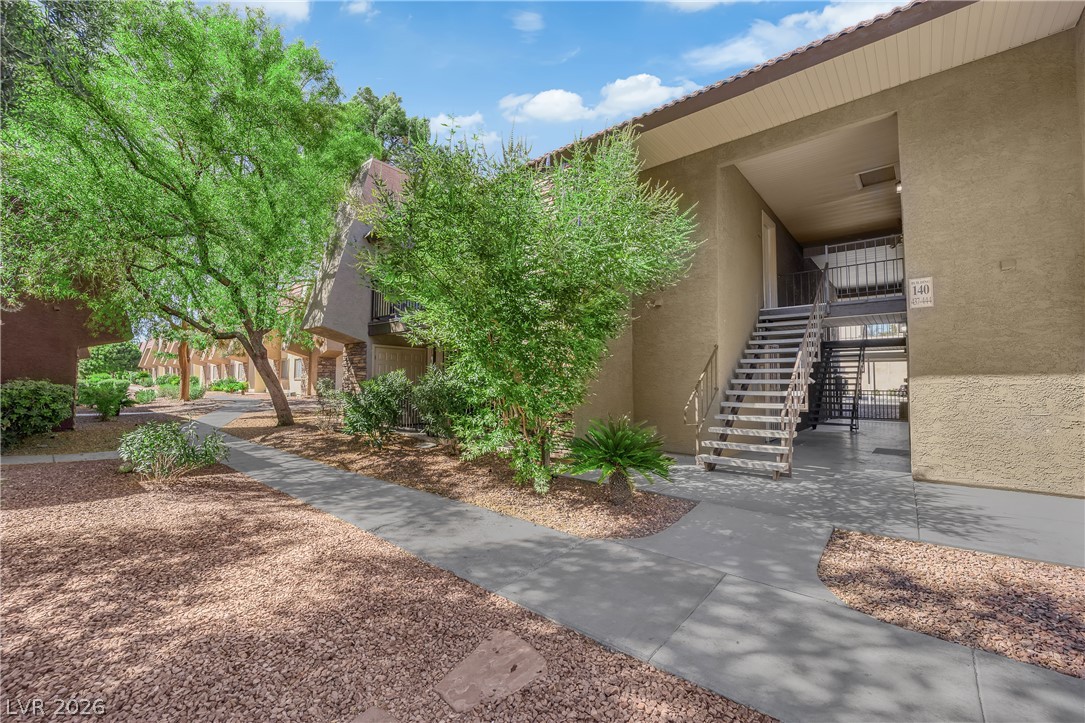 Photo 7 of 31, 5242 River Glen Drive #439