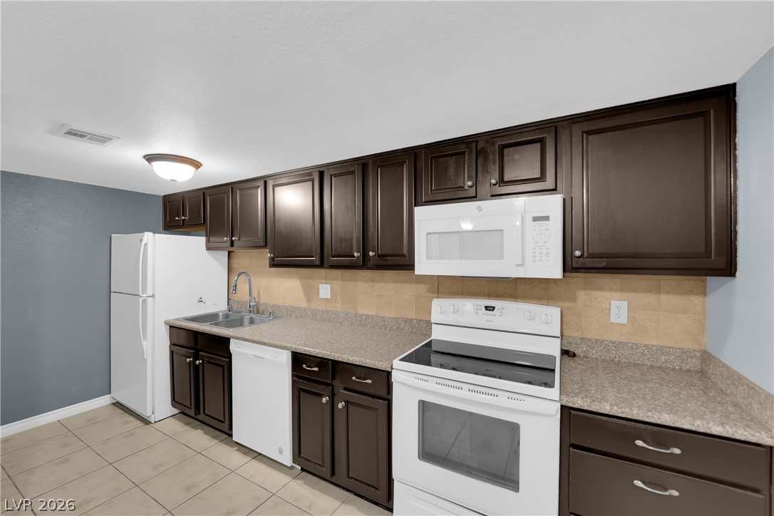 Photo 10 of 31, 5242 River Glen Drive #439