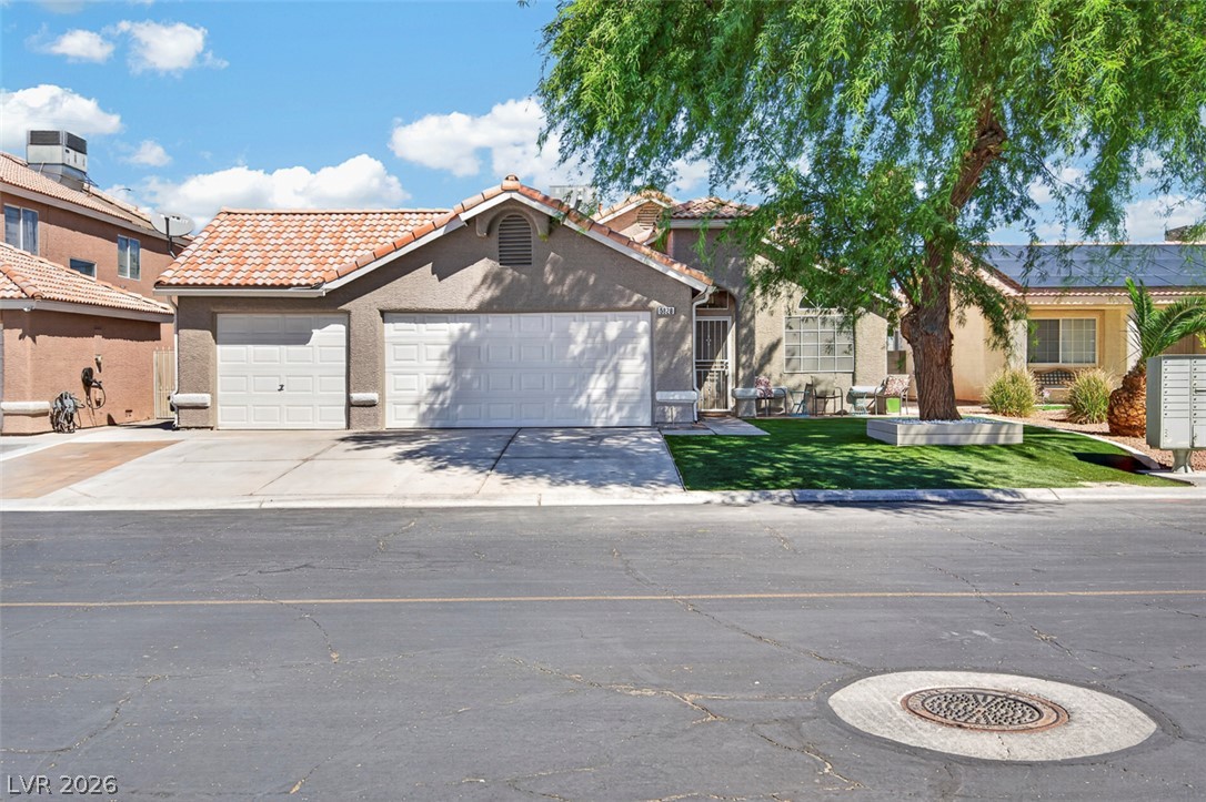 5828 Sunny Orchard Lane, Las Vegas
