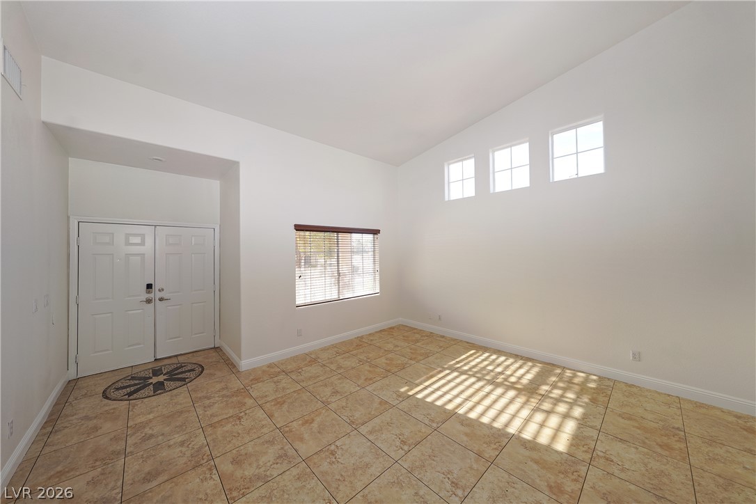 Photo 2 of 1002 Nimitz Court