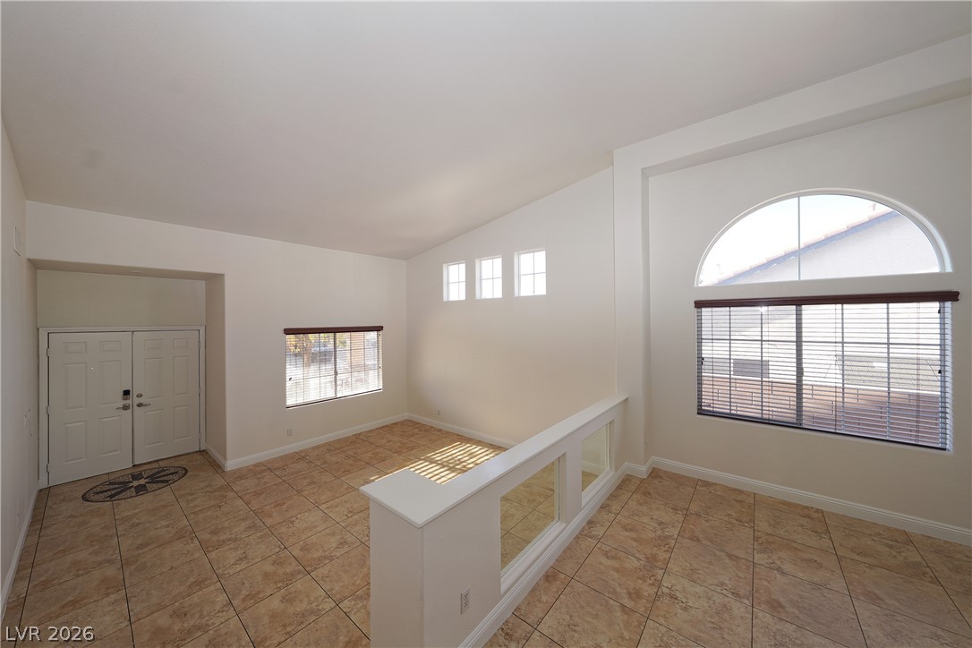 Photo 3 of 1002 Nimitz Court