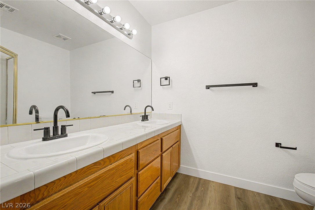 Photo 12 of 26, 5401 Bugle Way #105