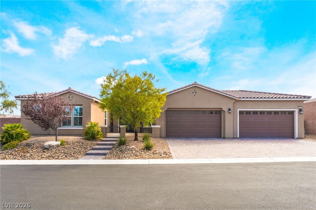 9729 Rock Partridge Court, Las Vegas