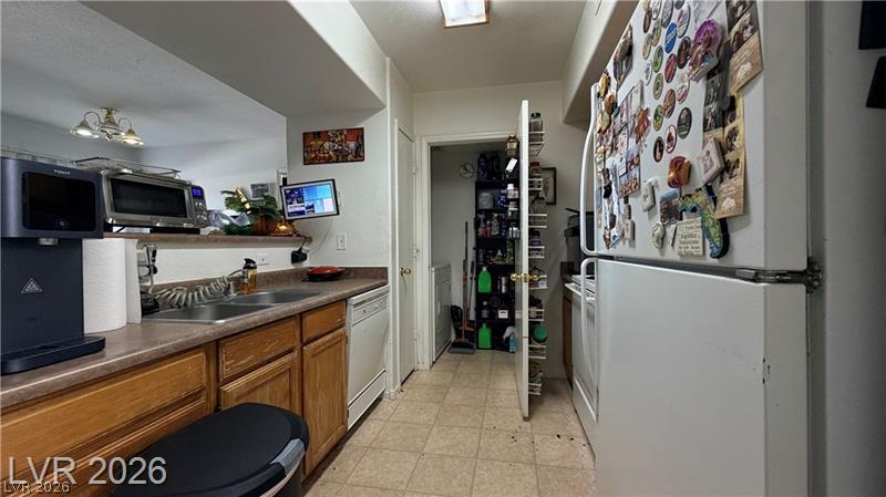 Photo 9 of 38, 7255 W Sunset Road #2027