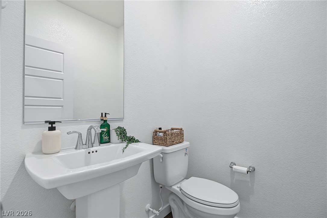 Photo 13 of 41, 2549 Venetia Pointe Street