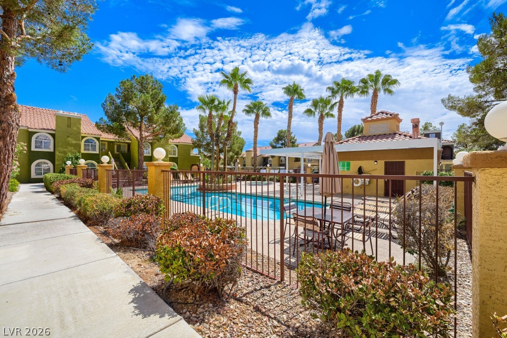 Photo 22 of 24, 7950 W Flamingo Road #2071