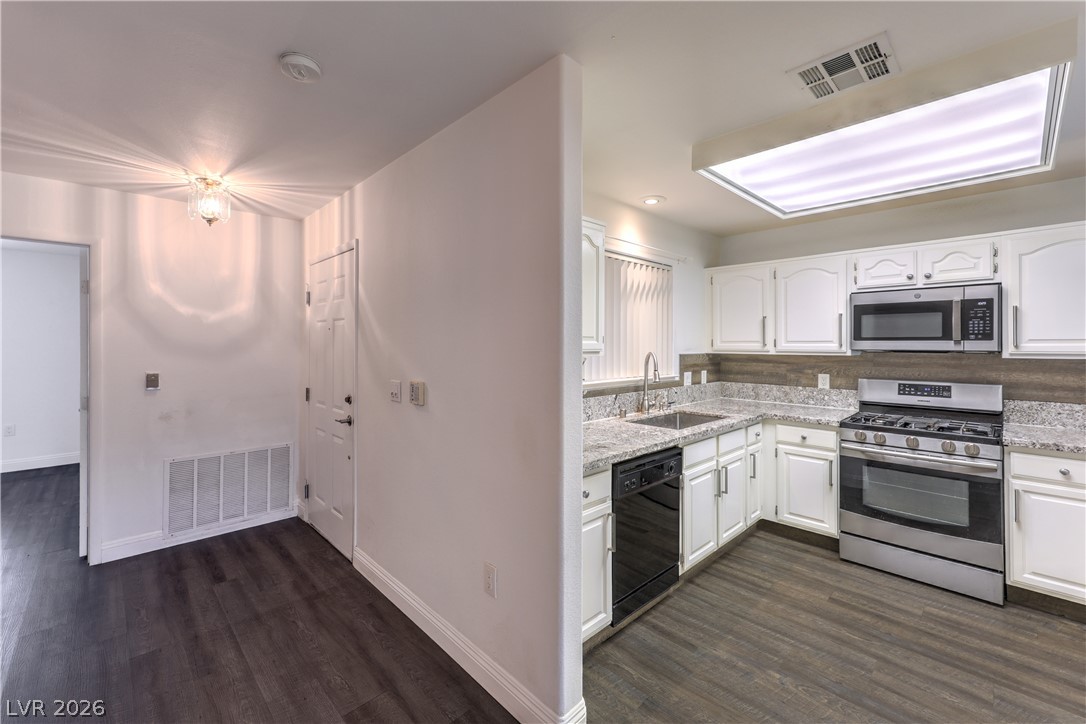Photo 7 of 27, 2851 S Valley View Boulevard #1100