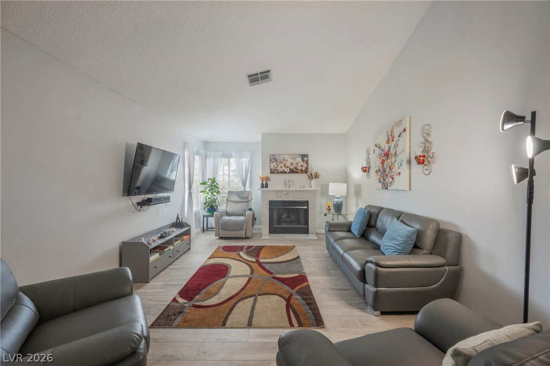 Photo 7 of 47, 3213 Oyster Bay Street