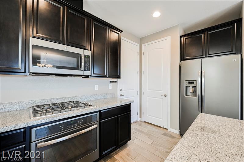 Photo 13 of 40, 9940 Sunriver Meadows Avenue