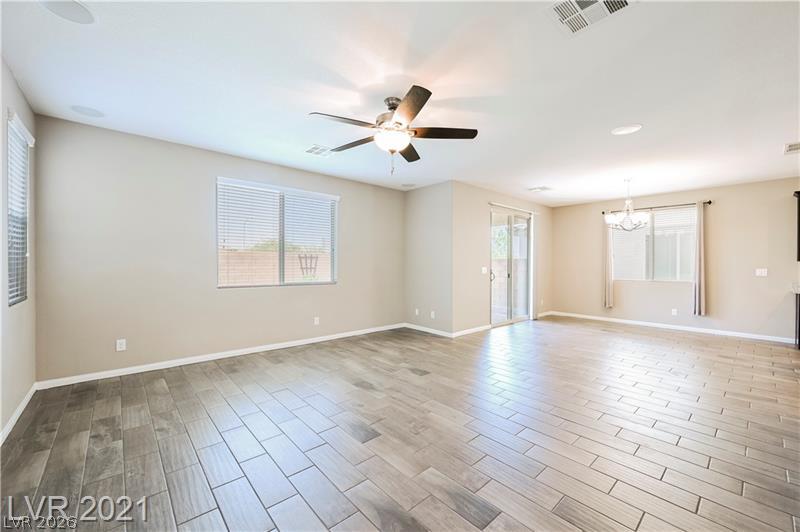 Photo 4 of 9940 Sunriver Meadows Avenue