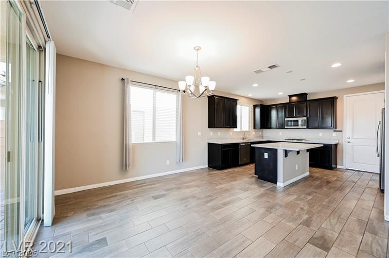 Photo 6 of 40, 9940 Sunriver Meadows Avenue