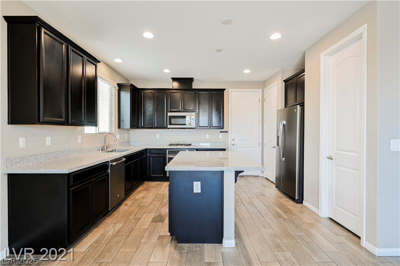 Photo 8 of 40, 9940 Sunriver Meadows Avenue