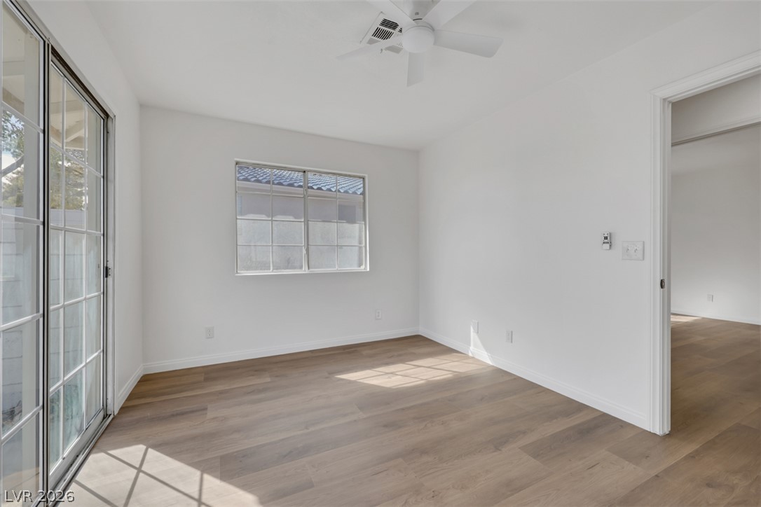 Photo 19 of 30, 2137 Petersham Court #C