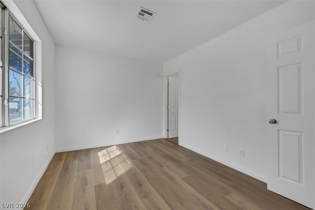 Photo 23 of 30, 2137 Petersham Court #C