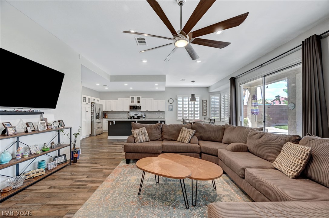 Photo 6 of 76, 9508 Los Cotos Court