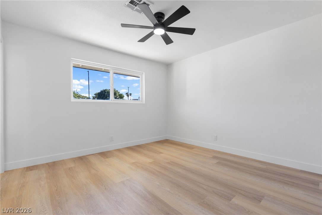 Photo 10 of 38, 5900 Carmen Boulevard