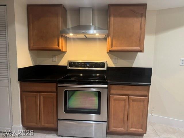 Photo 7 of 14, 2090 Lucerne Street