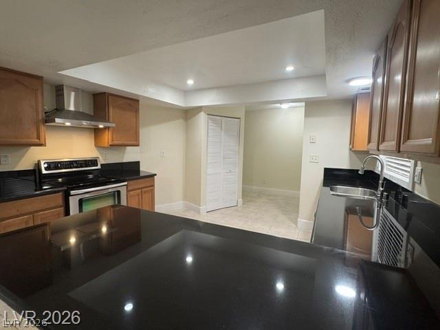 Photo 8 of 14, 2090 Lucerne Street