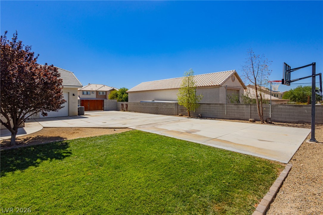Photo 45 of 62, 6800 Keren Marie Avenue