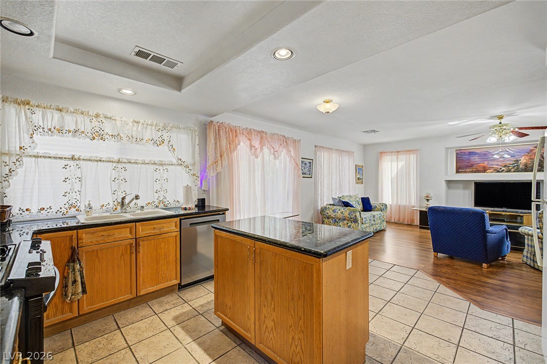 Photo 16 of 42, 5812 Tarpon Glade Court