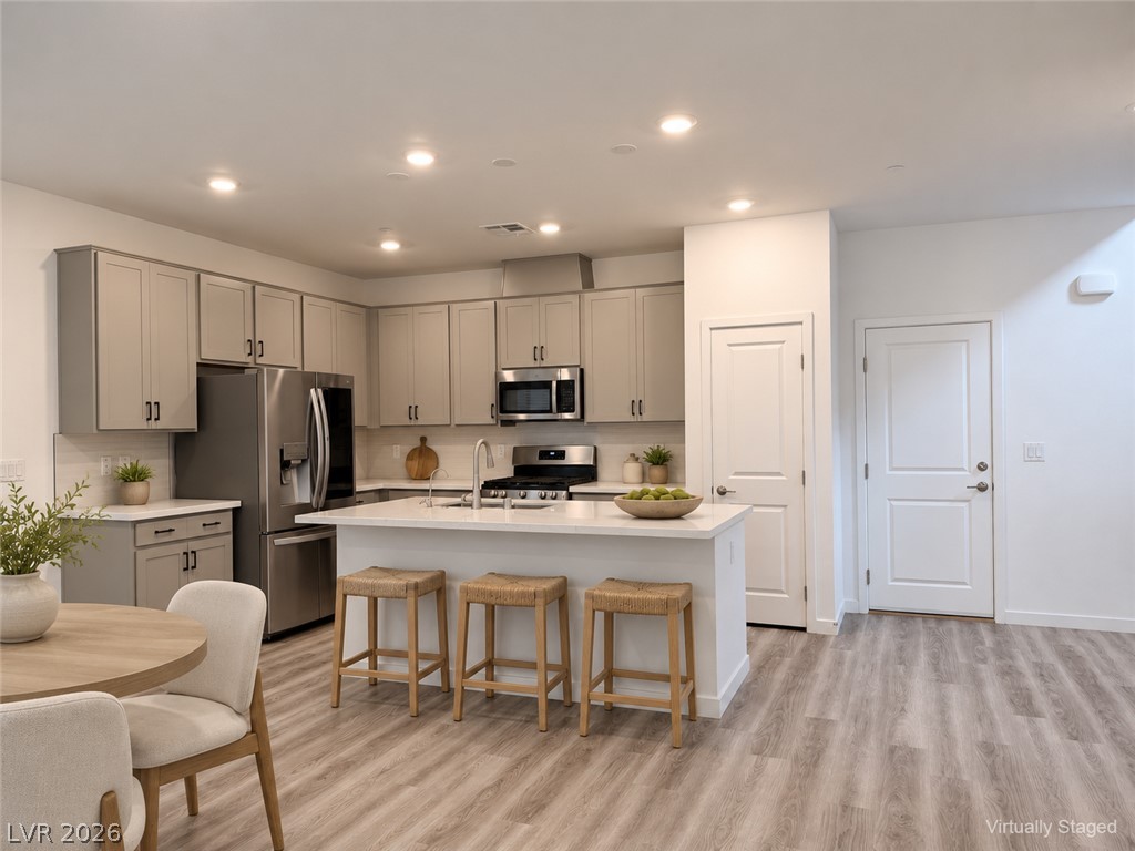 Photo 7 of 98, 91 Medianoche Street