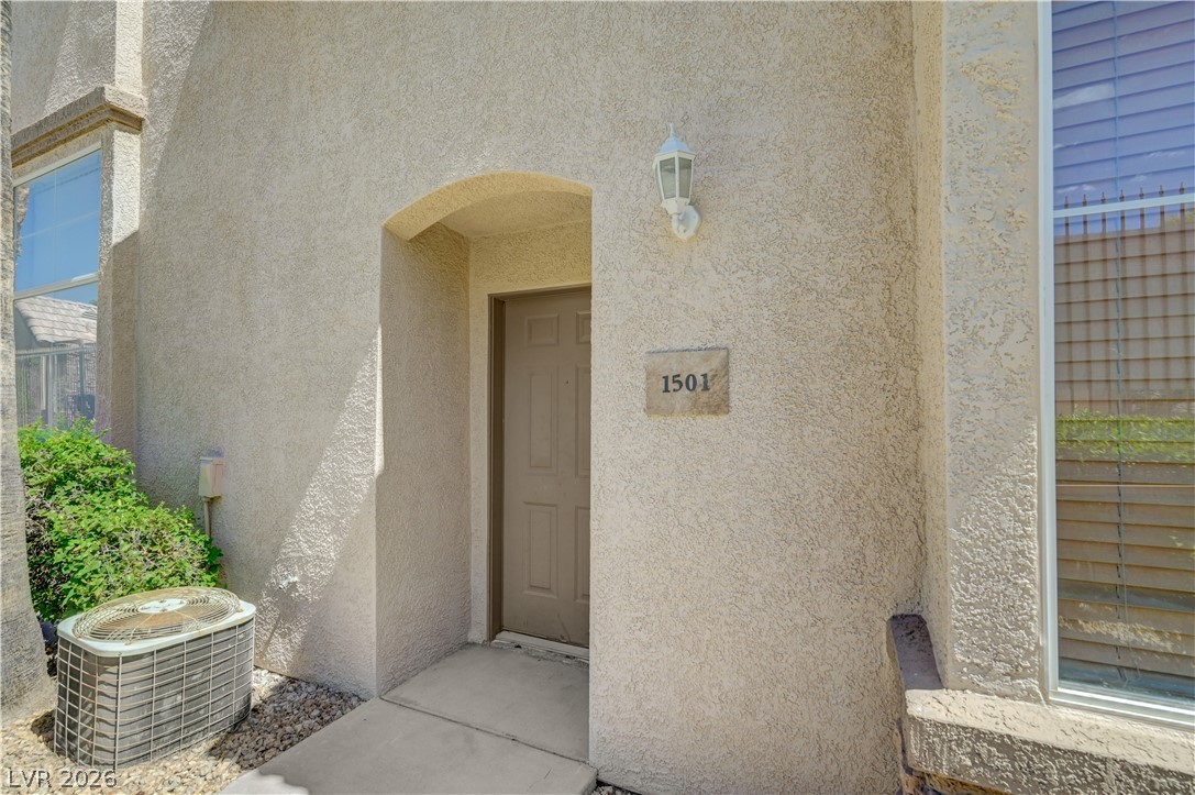 Photo 2 of 1501 Couples Street