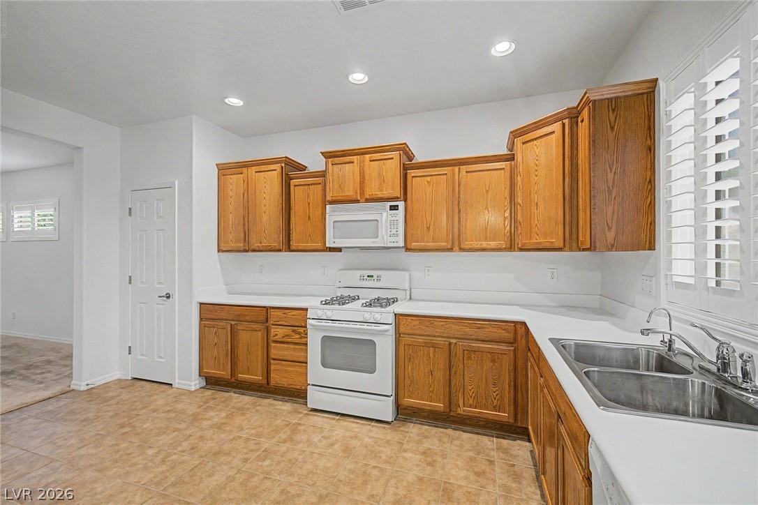 Photo 8 of 26, 6051 Tersky Court