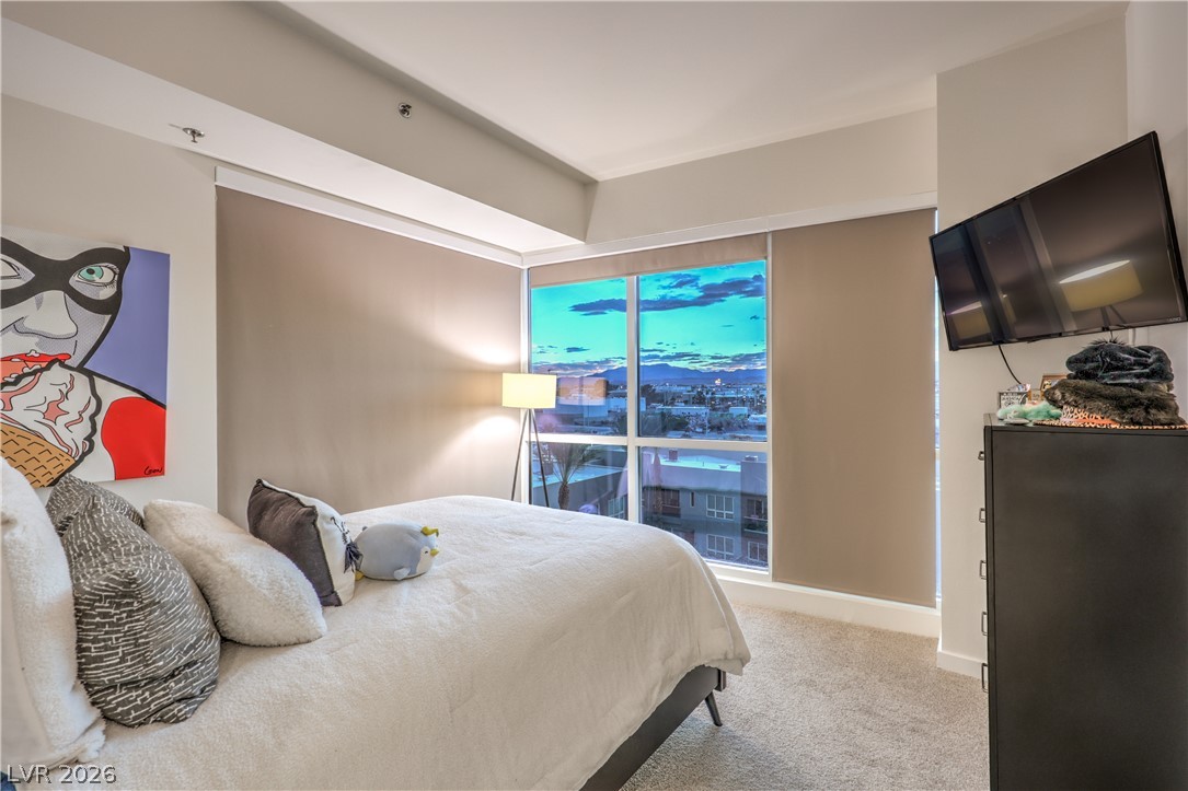 Photo 21 of 39, 4525 Dean Martin Drive #508