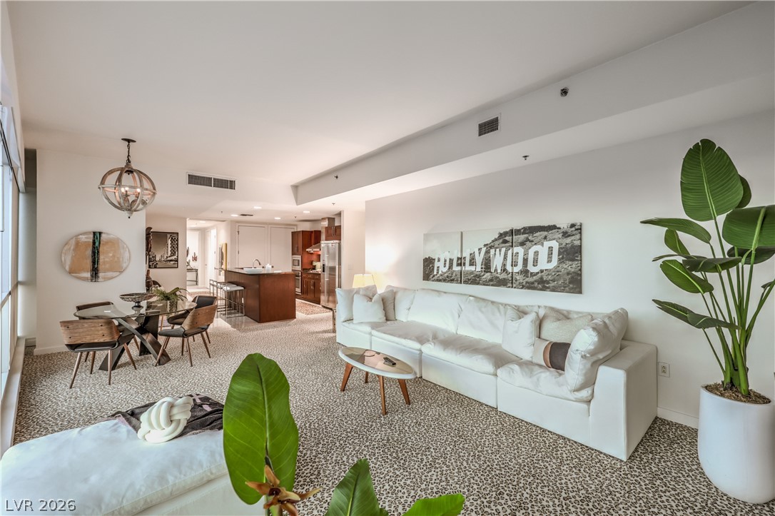 Photo 14 of 39, 4525 Dean Martin Drive #508