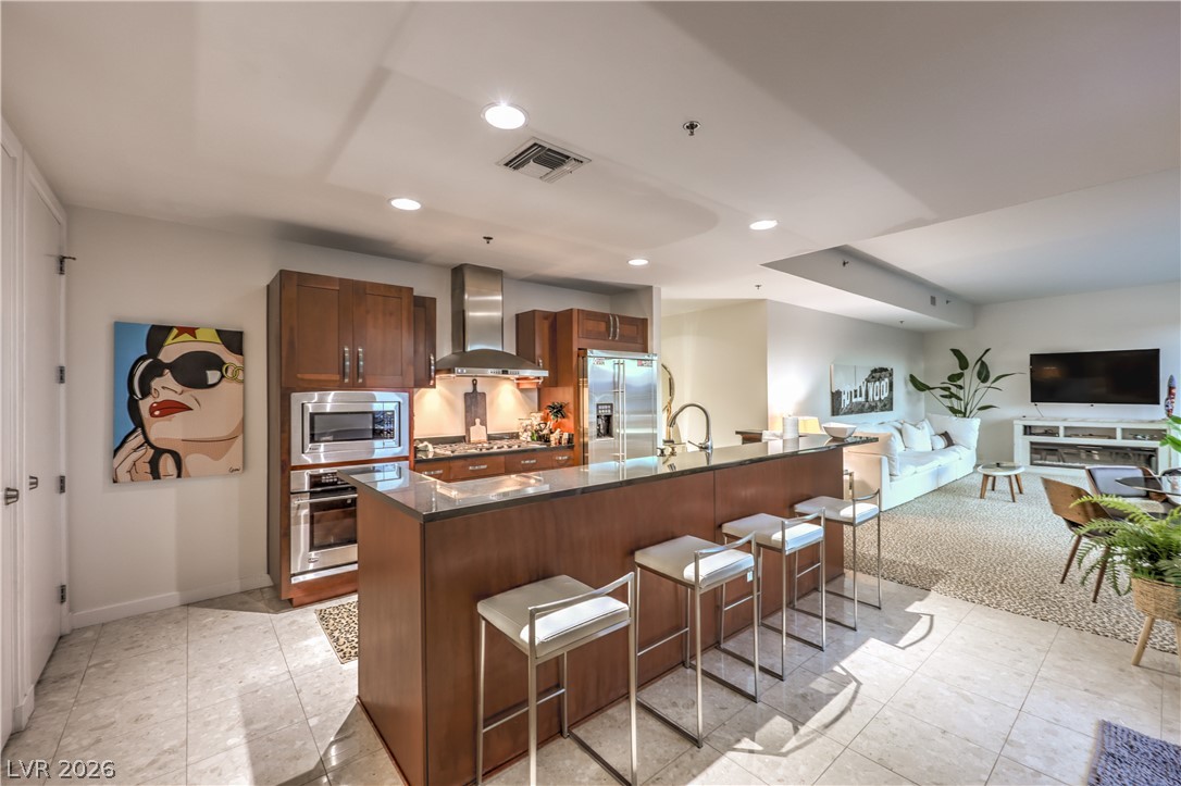 Photo 7 of 39, 4525 Dean Martin Drive #508