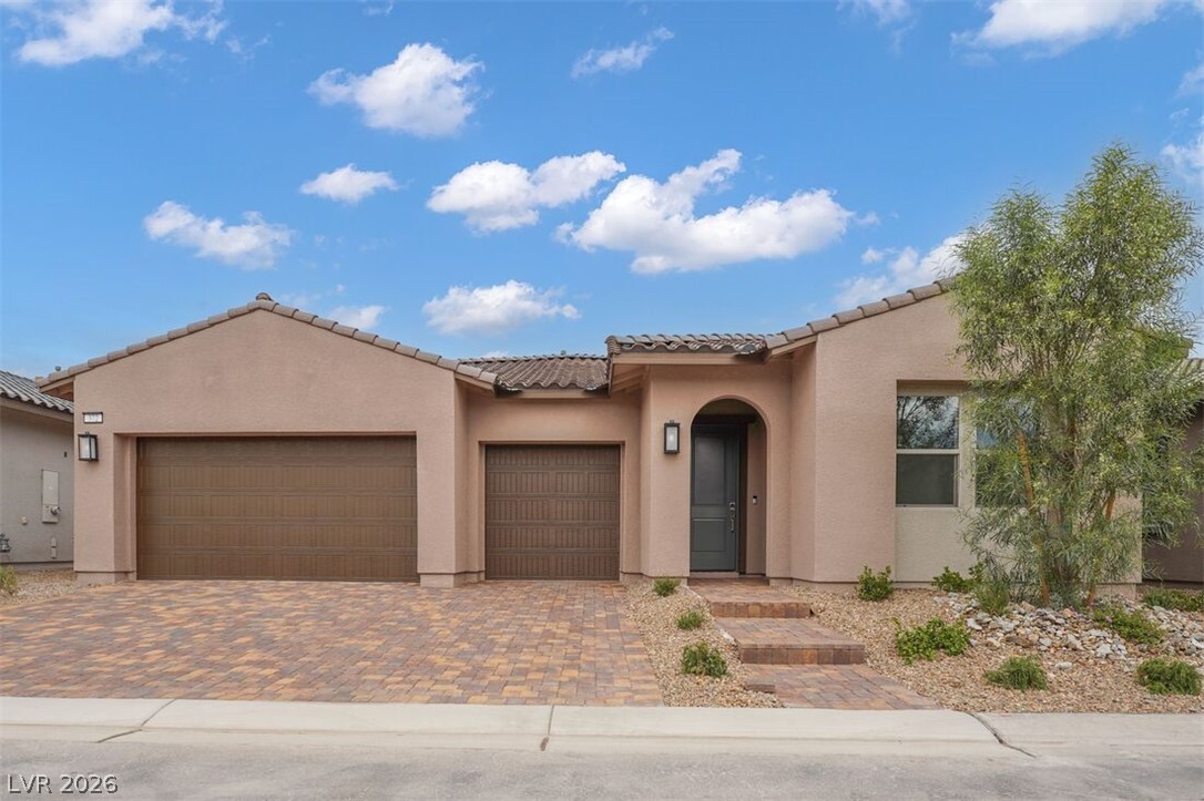 372 Tigullio Avenue, Henderson 89011
