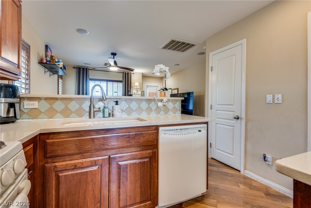 Photo 14 of 30, 5280 Judkins Drive