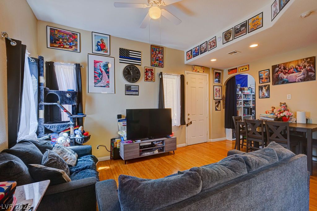 Photo 4 of 117 Stockton Edge Avenue