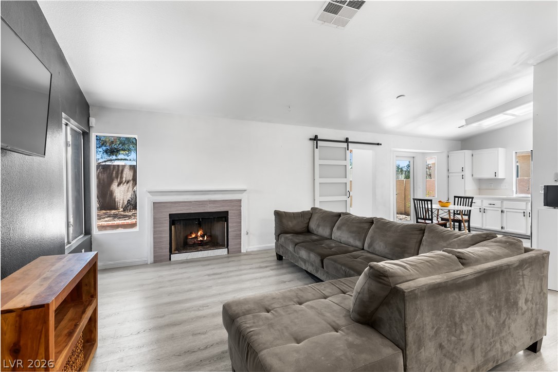 2066 Glistening Sands Drive, Las Vegas 89119