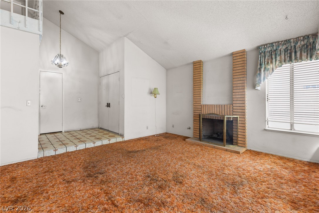 Photo 10 of 31, 2613 Lourdes Avenue