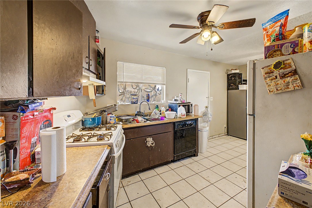 Photo 8 of 21, 5015 Carmel Avenue