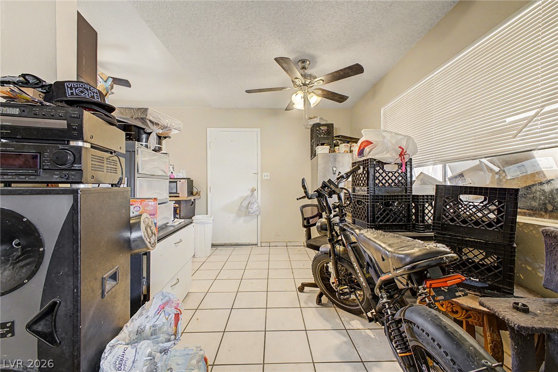 Photo 10 of 21, 5015 Carmel Avenue