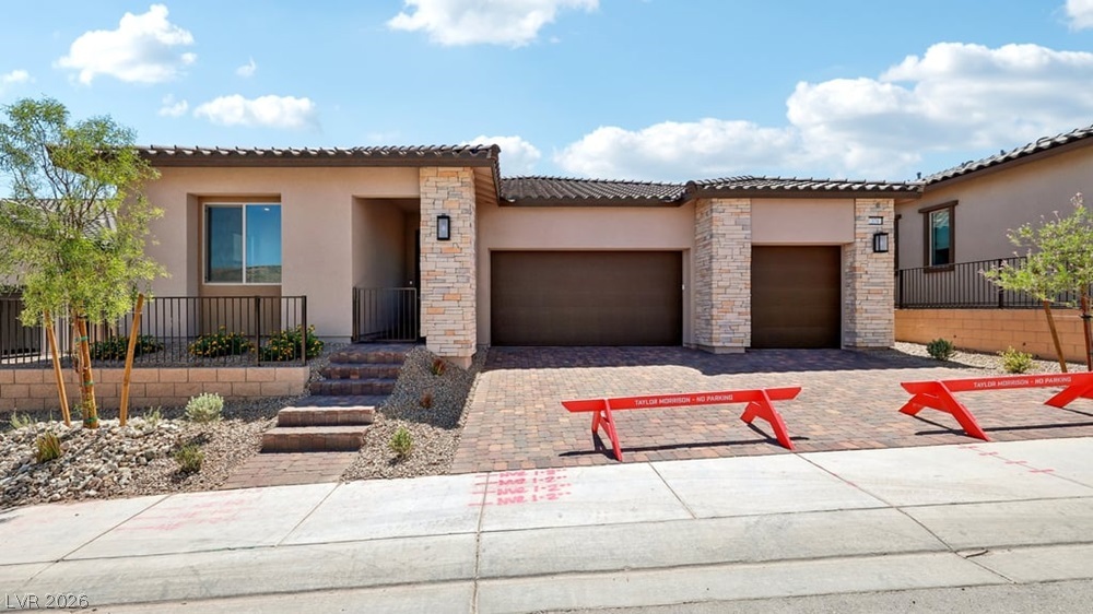379 Tigullio Avenue, Henderson 89011