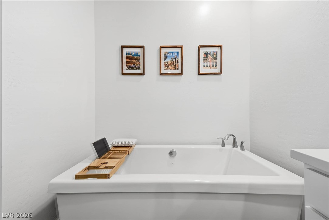 Photo 24 of 46, 2555 Hampton Road #7203