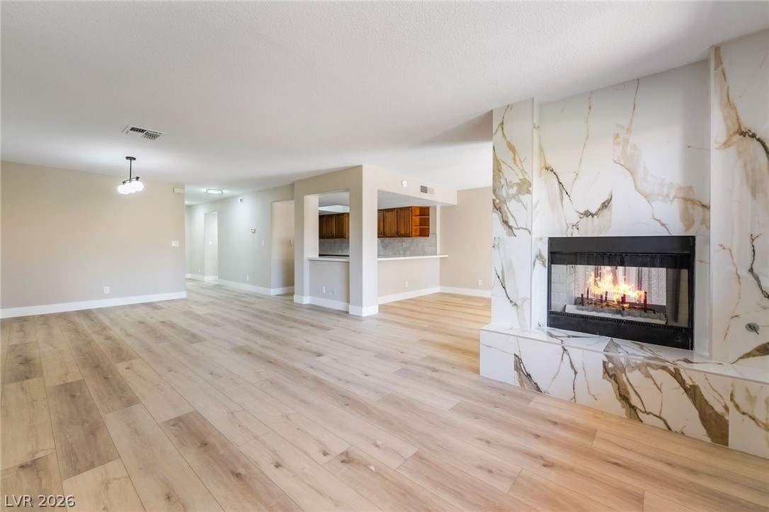 Photo 13 of 51, 2716 Laguna Shores Lane