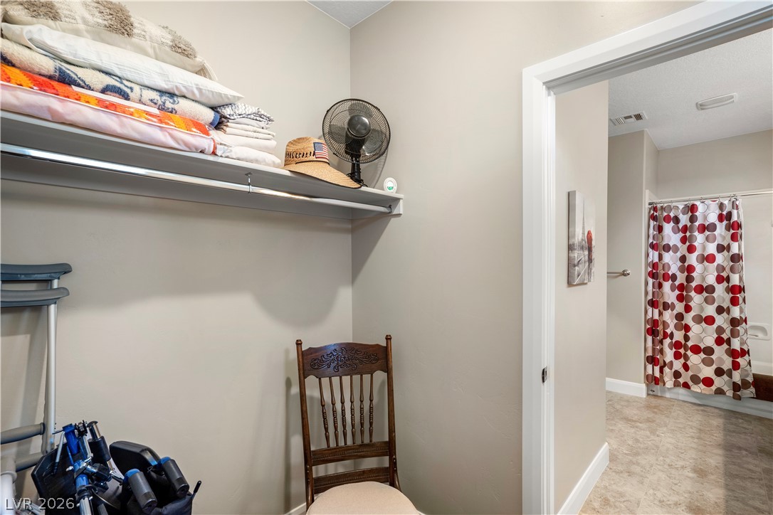 Photo 13 of 31, 671 Kylee Avenue
