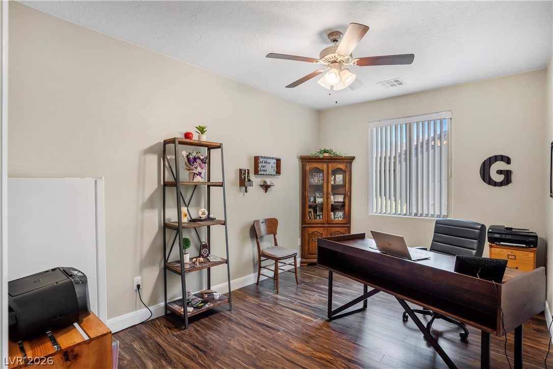 Photo 17 of 31, 671 Kylee Avenue