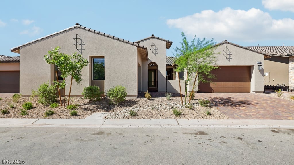 214 Paraggi Bay Drive, Henderson 89011